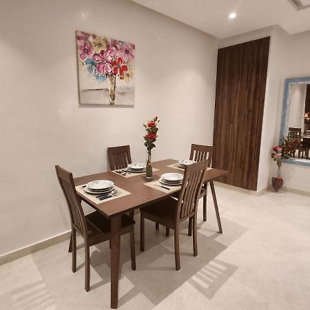 מרקש Modern Luxury Retreat: 2-Bedroom Apartment In The Heart Of Marrakech מראה חיצוני תמונה