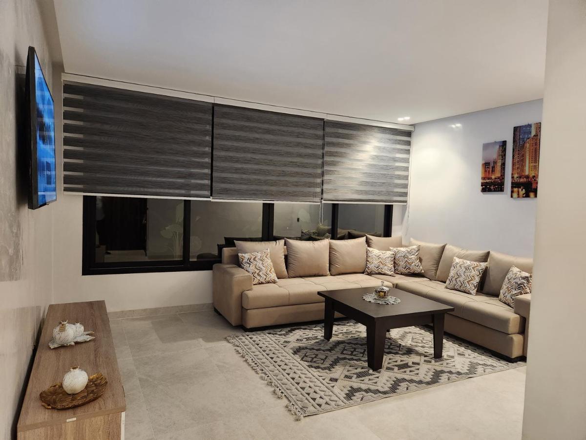 מרקש Modern Luxury Retreat: 2-Bedroom Apartment In The Heart Of Marrakech מראה חיצוני תמונה